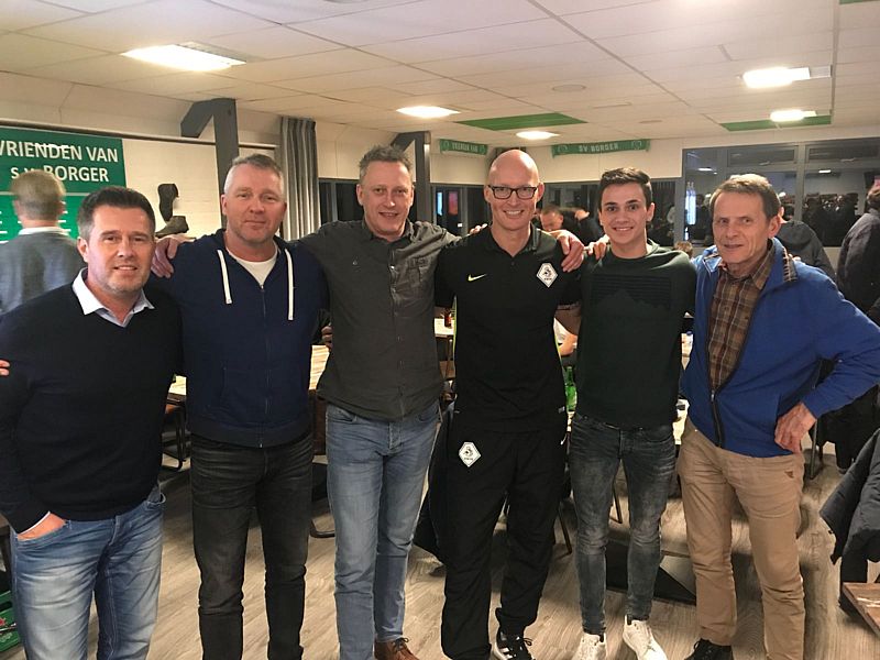 Geslaagde avond bij SV Borger met scheidsrechter Siemen Mulder