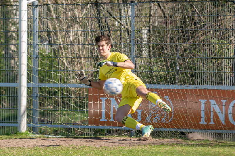 Borger gaat onderuit tegen HS’88 in duel der degradanten